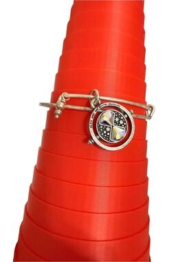 Alex & Ani Harry Potter Time Turner expandable bracelet new with tags